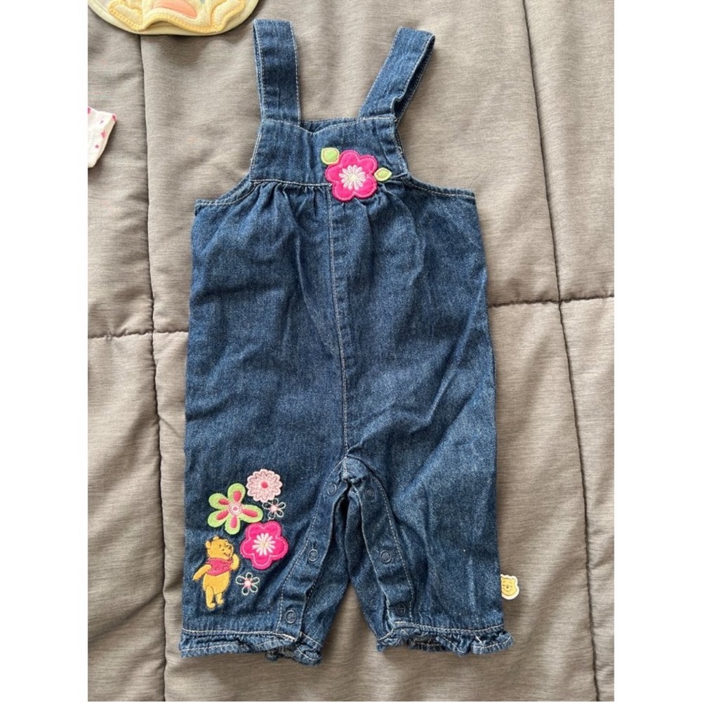 Disney Winnie the pooh overalls 0-3 month